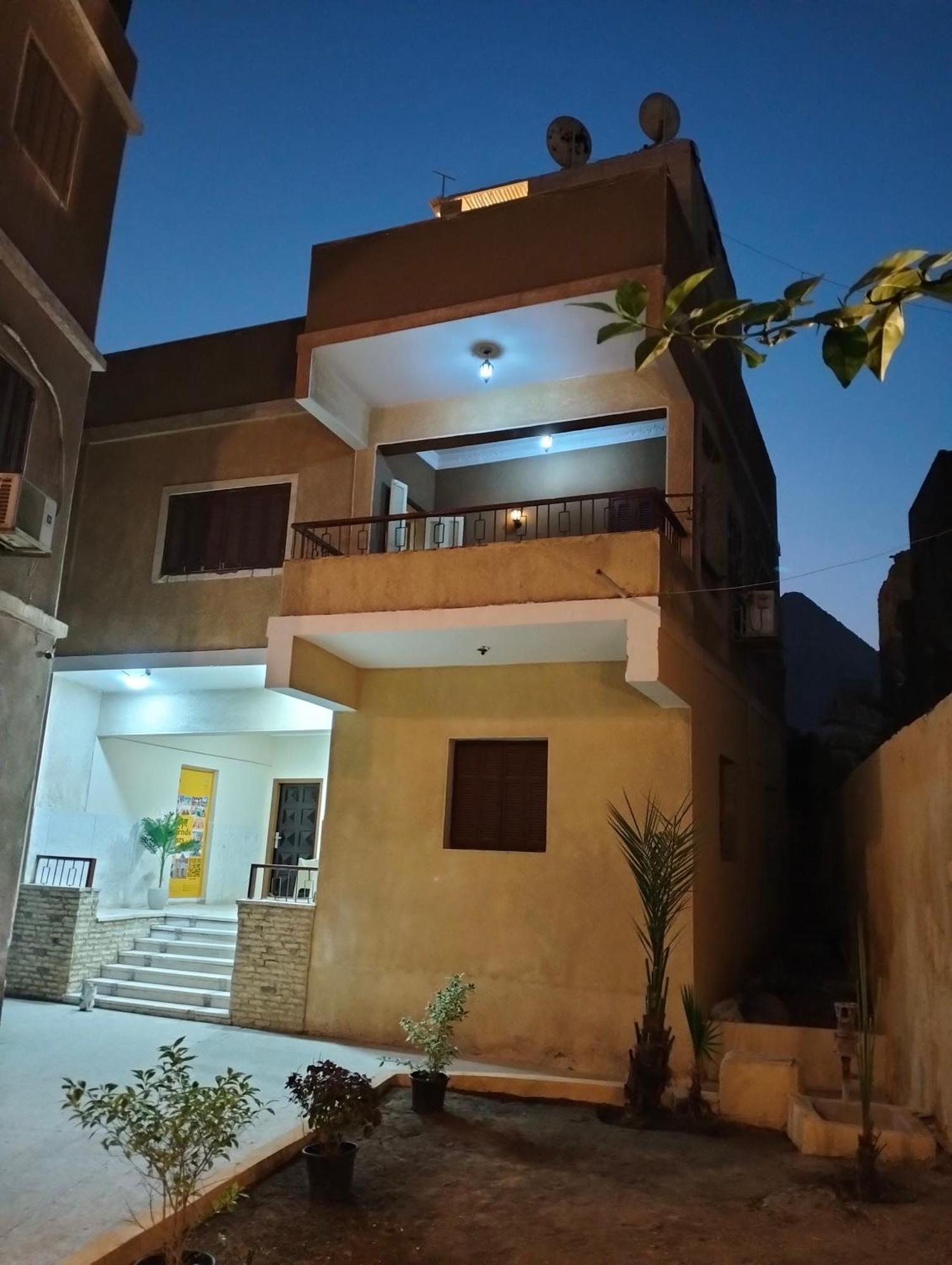 Antique Pyramids Inn Giza Екстер'єр фото