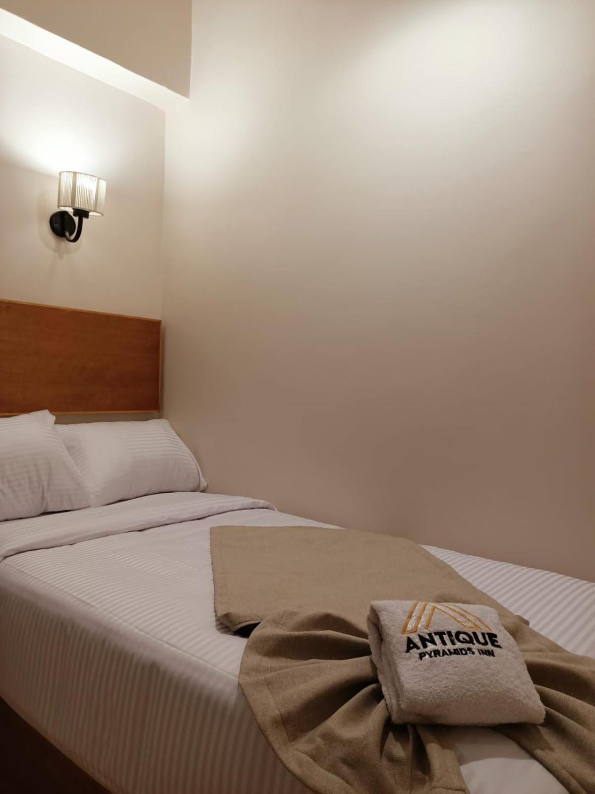 Antique Pyramids Inn Giza Екстер'єр фото